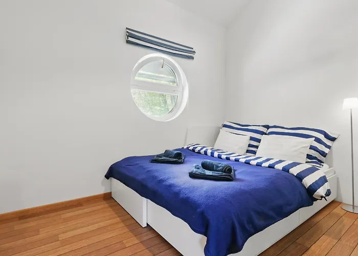 Sunset View Housboat With Sundeck,ac&heating 別荘