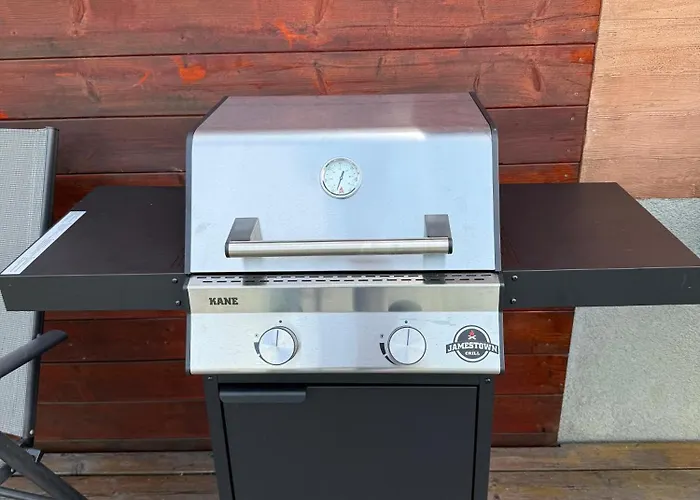 Sunset View Housboat With Sundeck,ac&heating 別荘 ブラチスラヴァ