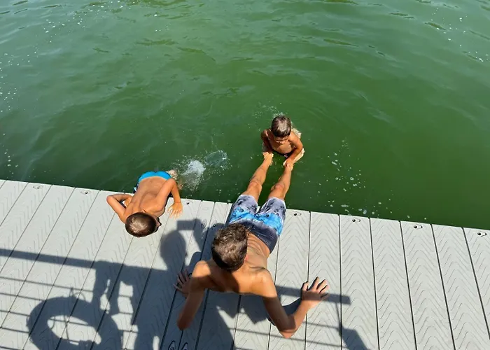 Sunset View Housboat With Sundeck,ac&heating *