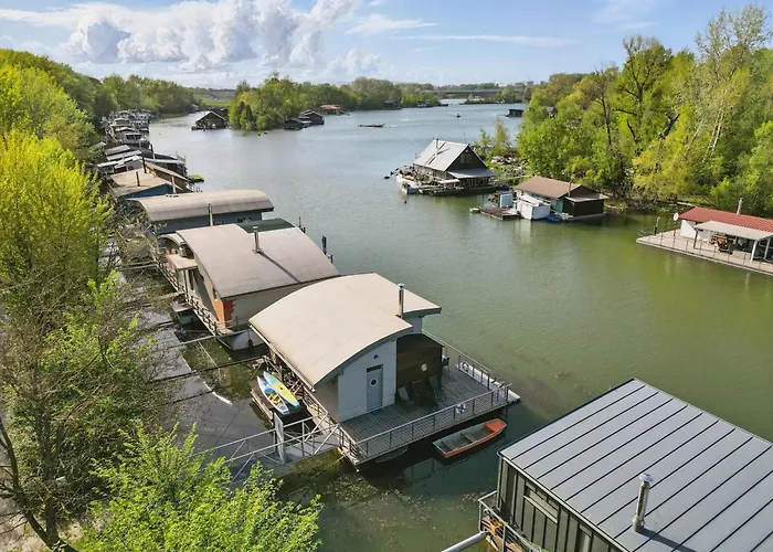 Sunset View Housboat With Sundeck,ac&heating Сasa de vacaciones