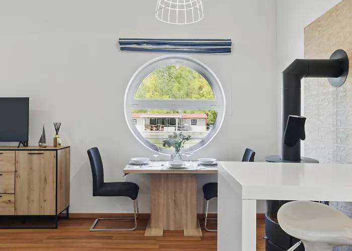 度假居 Sunset View Housboat With Sundeck,ac&heating