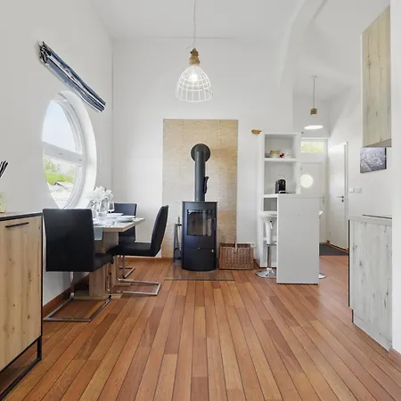 Sunset View Housboat With Sundeck,ac&heating Dovolenkový dom *