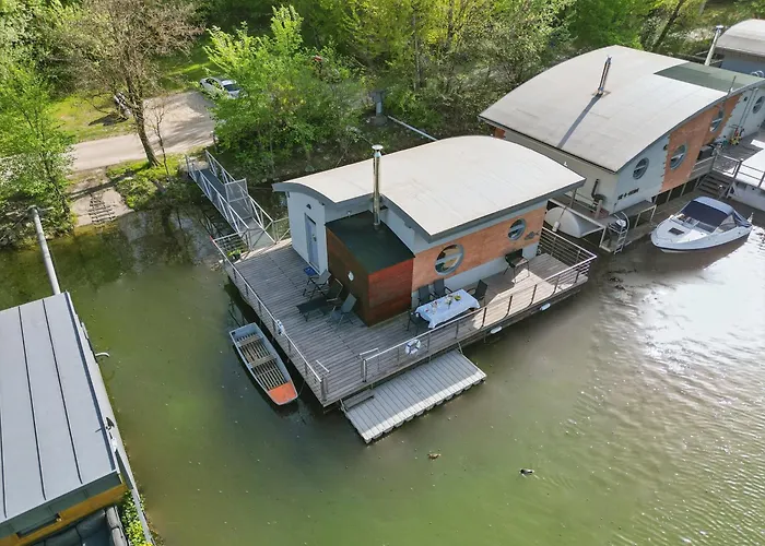 Sunset View Housboat With Sundeck,ac&heating Dovolenkový dom