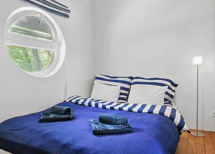 Sunset View Housboat With Sundeck,ac&heating ברטיסלאבה